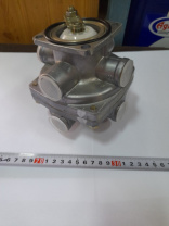 Кран тормозной главный н/о 100-3514010-01  под кабиной