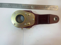 Рычаг регулировочный кривой (мелк.шлиц) лев Рычаг регулировочный кривой (мелк.шлиц) лев