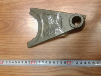 Вилка перекл.задней передачи