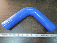 Патрубок радиатора угловой (L-250 ММ, Д-Р 60 ММ) угол 90 Патрубок радиатора угловой (L-250 ММ, Д-Р 60 ММ) угол 90