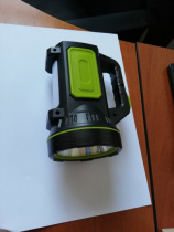 Ліхтар на акумуляторах