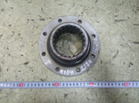 Фланец КПП ВМ с/о 8отв шлиц крепл.кард.вала Фланец КПП ВМ с/о 8отв шлиц крепл.кард.вала