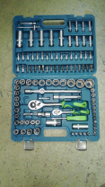 Набор головок  и бит