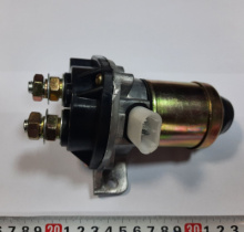 Выключатель массы 1410.3747 DECARO