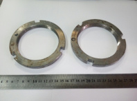 Гайка М90*2 кольцевая цапфы со штифтом