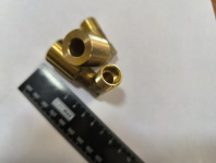 Угольник (М16*М22)