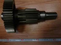 Вал промежуточный демул-ра (короткий) КПП 12JS200T Вал промежуточный демул-ра (короткий) КПП 12JS200T