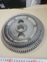 Шестерня привода распредвала (2 шт в сб)  (6 отв)