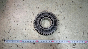 Шестерня 2-пер 39зуб втор.вала (437041)