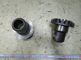 Шестерня заднего вала 18 зубов