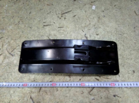 Кронштейн крепл брыз-ка пластм-го (пласт)