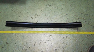 Уплотнитель стекла опуск верхний L=560мм
