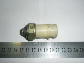 Датчик(выключатель)(байонет,автобус)